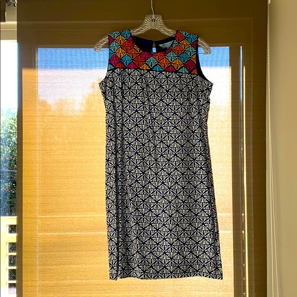 Escapades Living Dress
